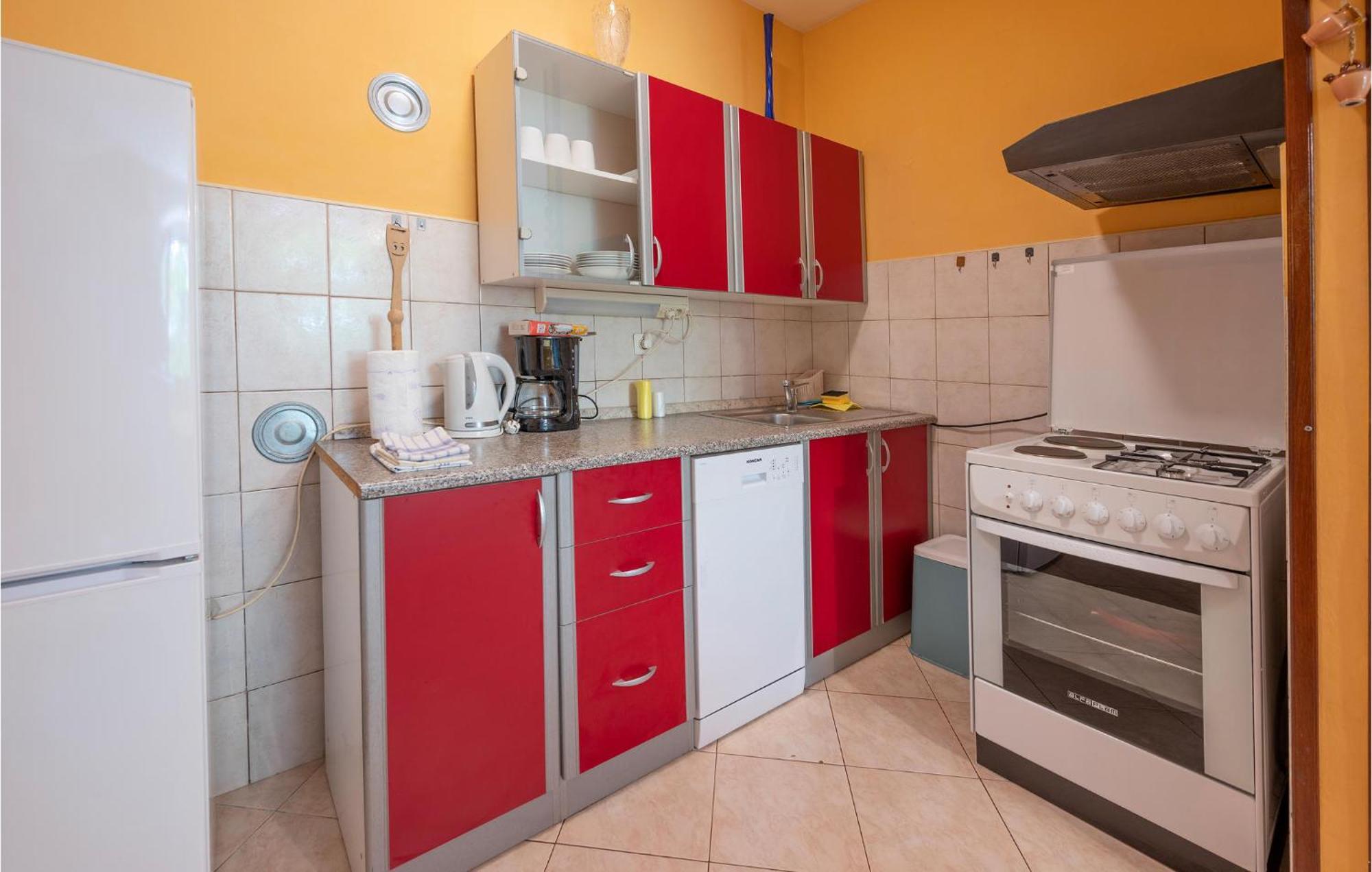 Cozy Apartment In Fazana With Kitchen 외부 사진
